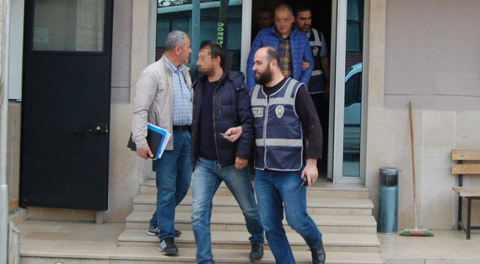 Bursa'yı dolandırdılar, sonunda yakalandılar!