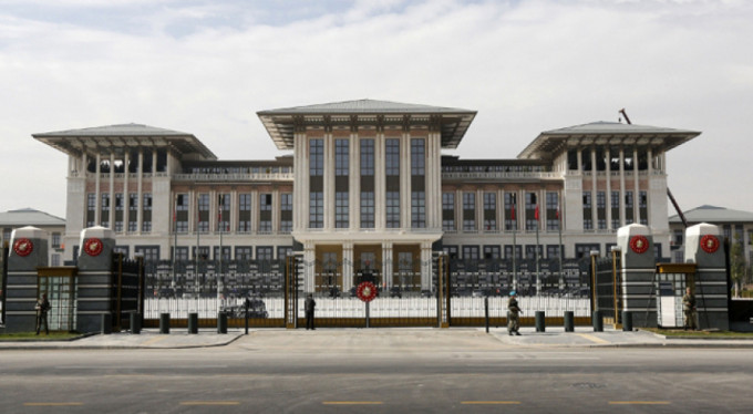 Külliye'ye zeytinler Bursa'dan gidiyor