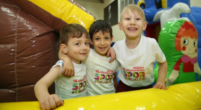 Hem spor yapıyor hem eğleniyorlar