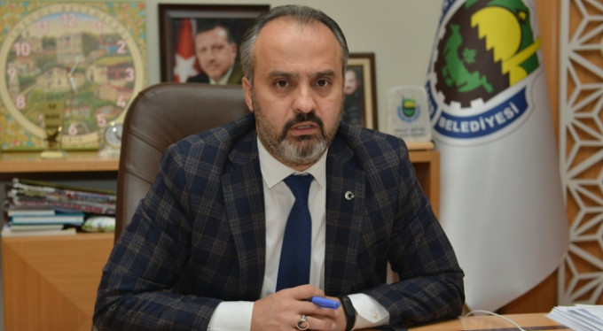 Başkan çok sert çıktı: Birileri kafasına göre...