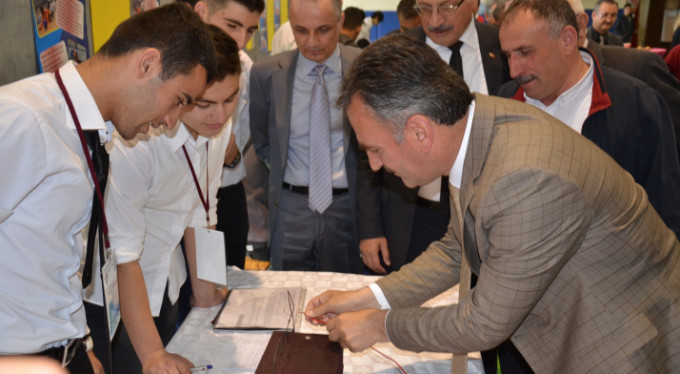Merakla beklenen fuar Bursa'da açıldı