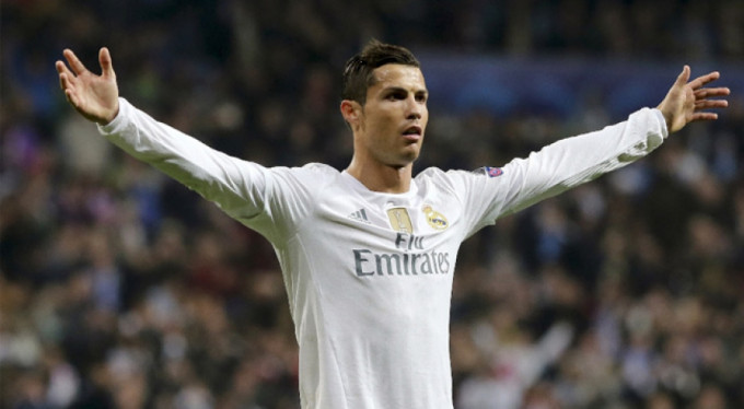 Real Madrid final kapısını araladı