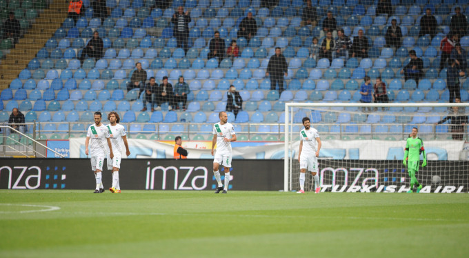 Bursaspor'da flaş karar!