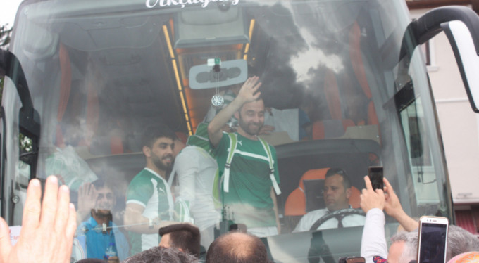 Bursasporlular kutsal topraklara doğru yola çıktı