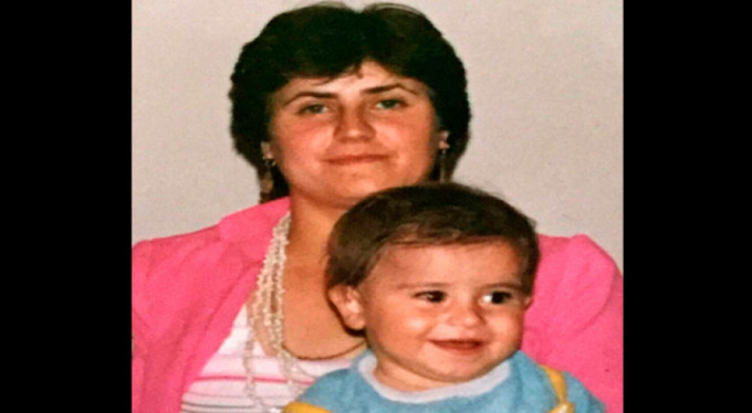 Fotoğraftaki ünlü komedyeni tanıdınız mı?