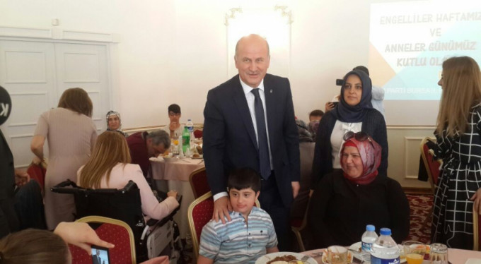 En özel annelerin anneler günü unutulmadı