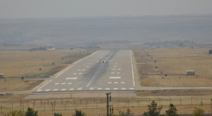 Büyük faciadan dönüldü! Askeri üsse bombalı araç...