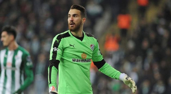 Harun Tekin: İkisi de net kırmızı kart!