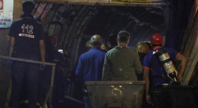 Madende mahsur kalan işçilerden kötü haber