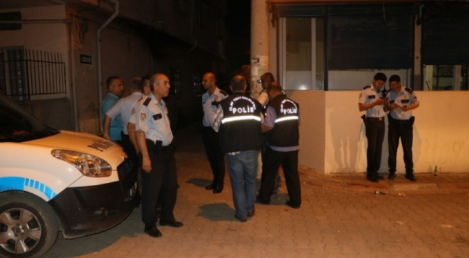 Kahvehanede silahlı çatışma, yaralılar var