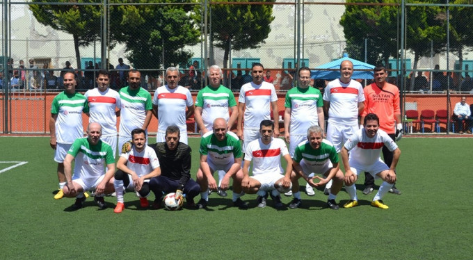 Eski Bursasporlu futbolcular tekrar forma giydi