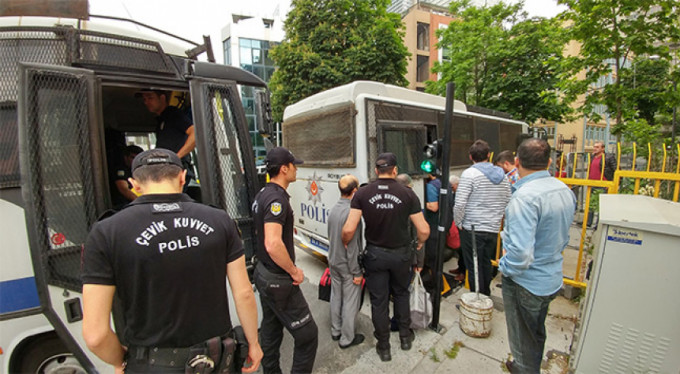 Diyanet'e FETÖ operasyonu