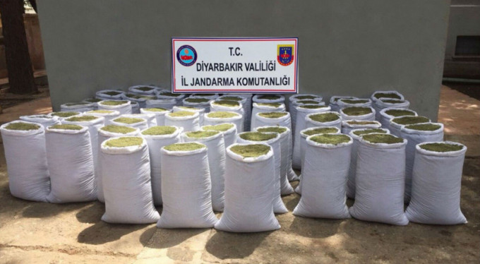 Dev operasyon! 4.5 ton esrar ele geçirildi