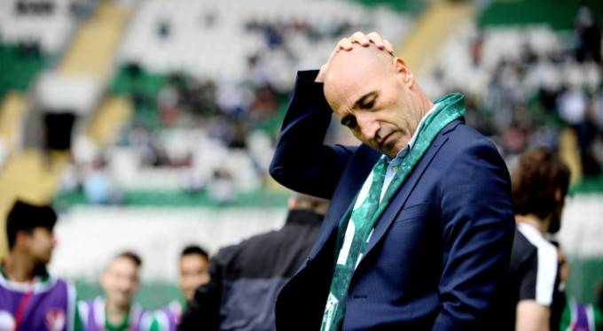 Adnan Örnek istifa etti