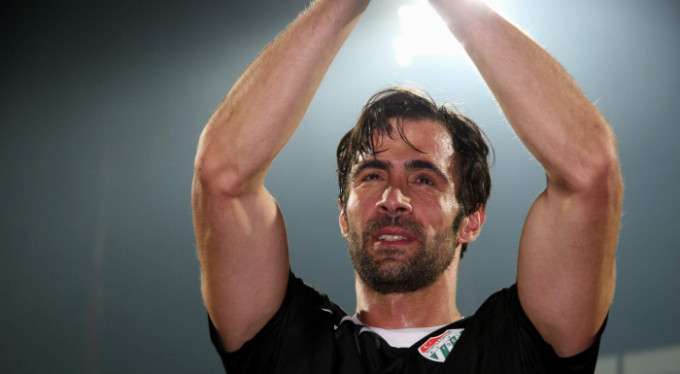 Şampiyon kaptandan camiaya destek!