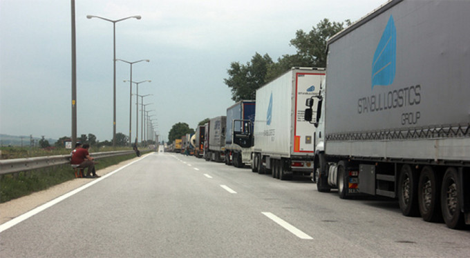 Komşudaki kriz bizi de etkiledi