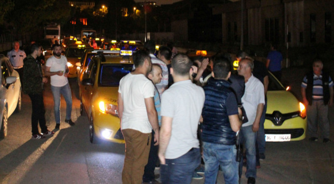Bursa'da taksicilerden büyük protesto