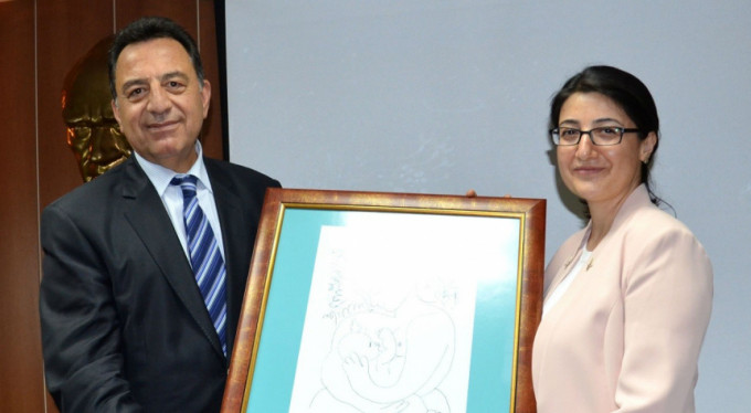 Bursa'daki hastaneye "Bebek Dostu"  ünvanı