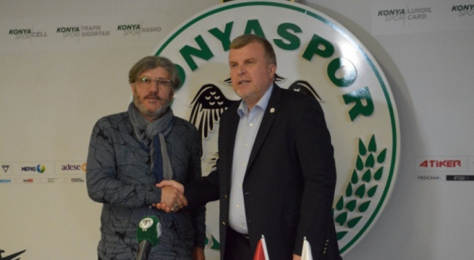 Mustafa Reşit Akçay Konyaspor'da
