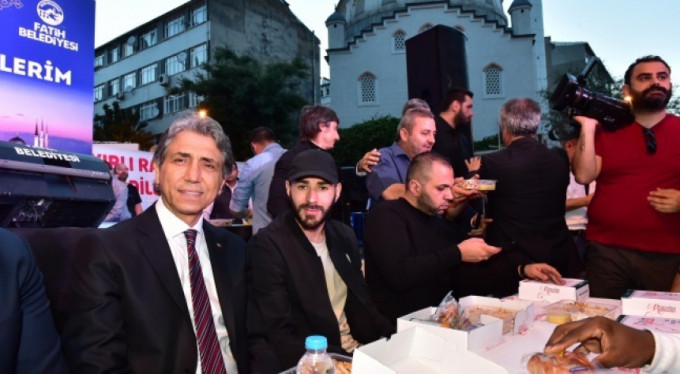 Benzema Türkiye'de iftar yaptı