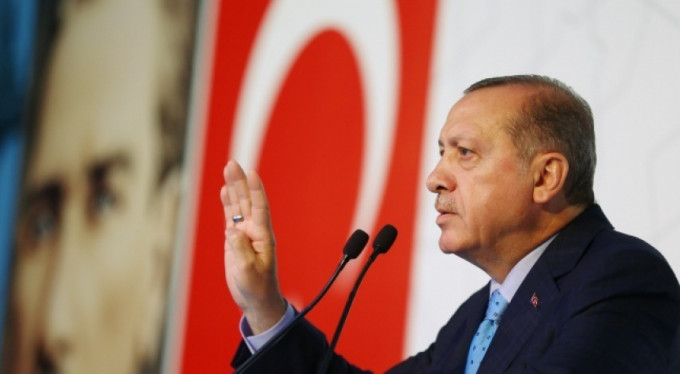 Erdoğan'dan Rabia yanıtı