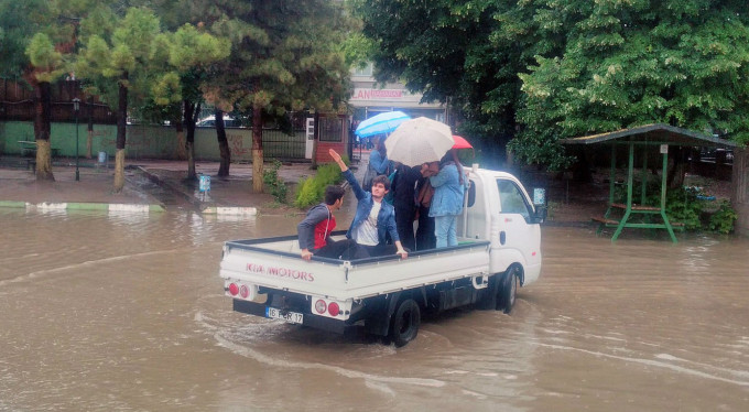 Bursa'da karne töreni eziyete döndü