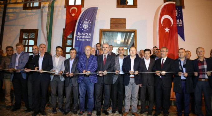 Bursa'da o camii gerdanlığına kavuştu