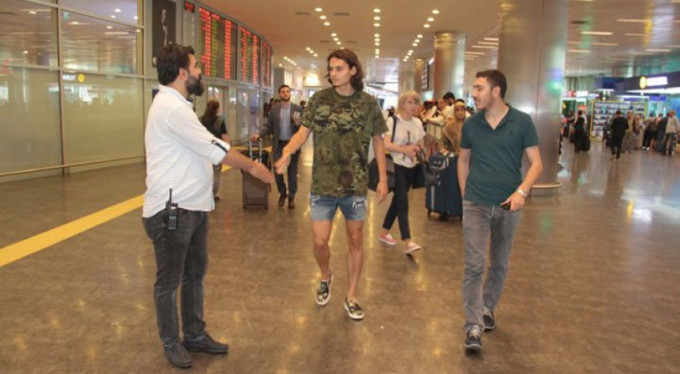 Enes Ünal'a gözaltı şoku