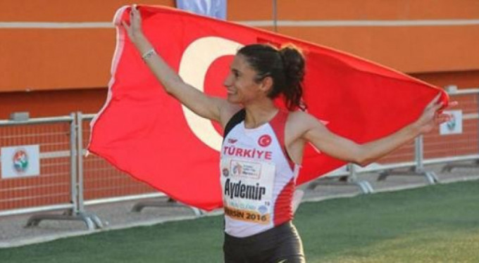 Bursalı atlet Avrupa üçüncüsü oldu