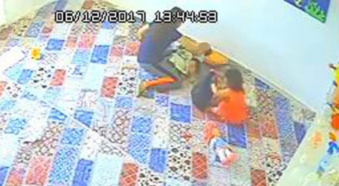 1 yaşındaki çocuğa kreşte şiddet