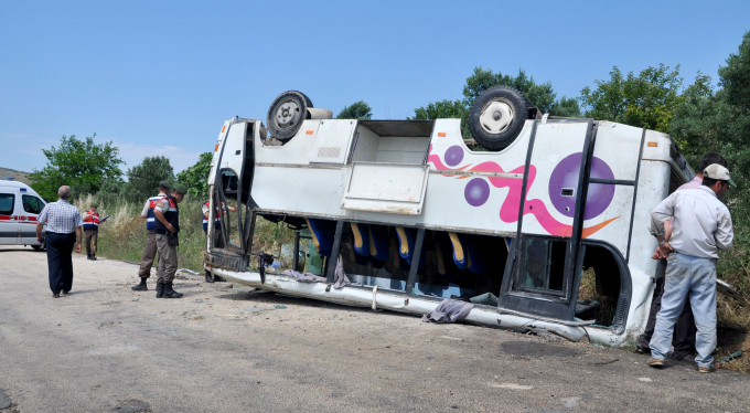 Bursa'da feci kaza! 25 işçi hastaneye kaldırıldı