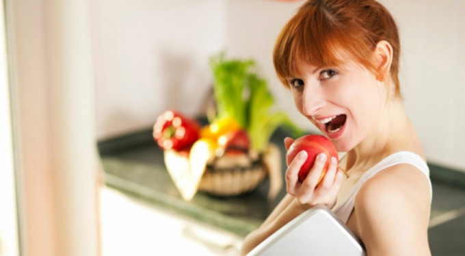 Aşırı ve hızlı gıda tüketmeyin