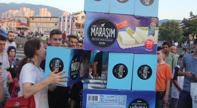 Bursa'da dondurma izdihamı