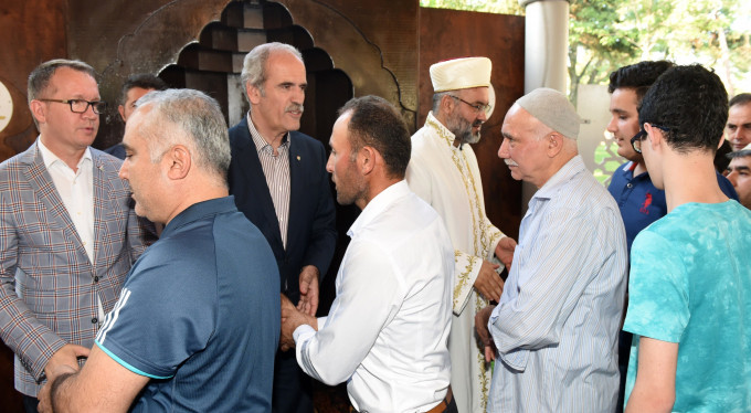 Başkan Altepe Bursalıların bayramını kutladı