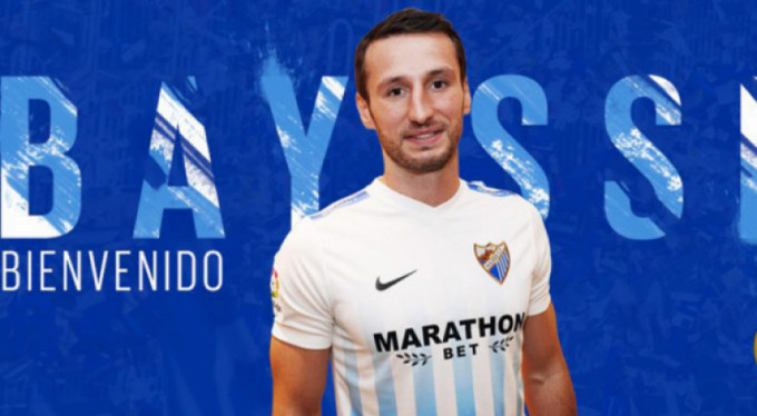 Timsah Baysse'yi elden kaçırdı