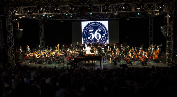 Festival başladı! Bursa'ya ünlü yağacak