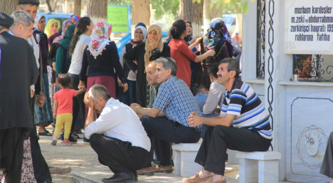 Acı üstüne acı! Babasının cenazesine...