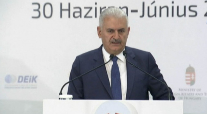 Başbakan'dan Macaristan'a vize çağrısı