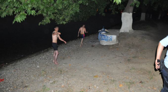 Alkolün etkisiyle gece yarısı Bursa'yı karıştırdılar