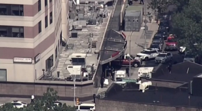 ABD'de hastanede silah sesleri! 2 yaralı