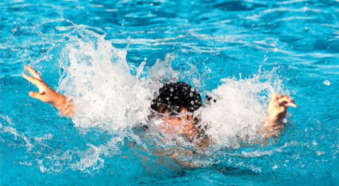 Boğulan birine nasıl yardım etmeliyiz?