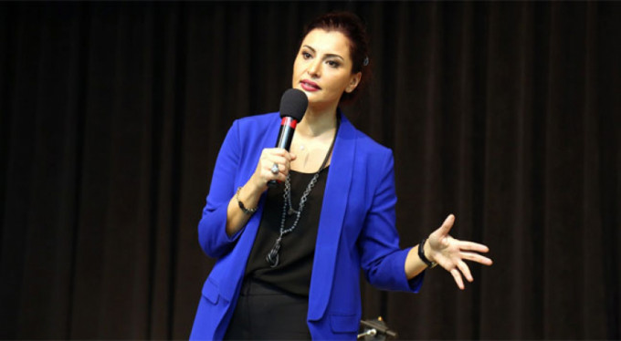 Gazeteci Hande Fırat sözlendi