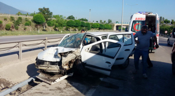 Bursa'da can pazarı! 1'i ağır 5 yaralı