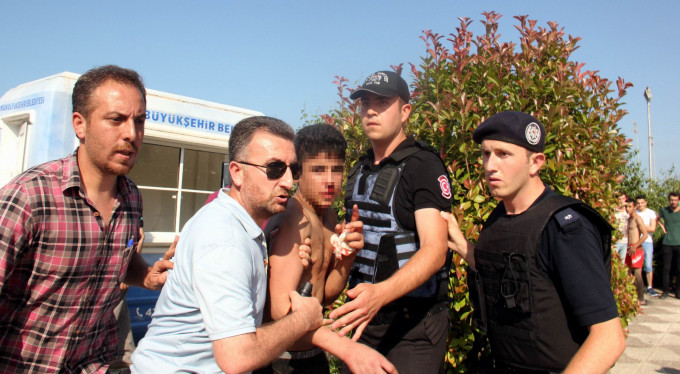 Suriyelilere linç girişimi