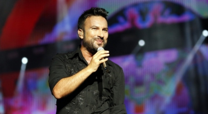 Tarkan'ın konserine kaç bin kişi geldi?
