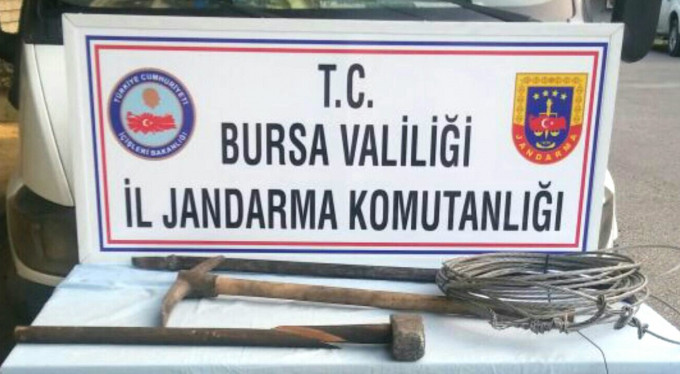 Bursa'daki define avına suçüstü