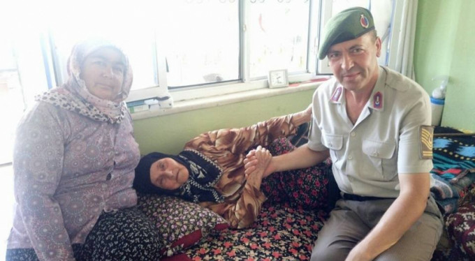 Askerlerden takdir toplayan davranış