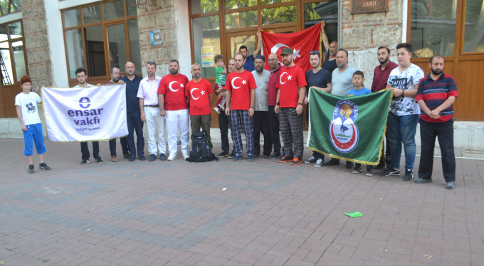 Bursa'da şehitler için yürüdüler