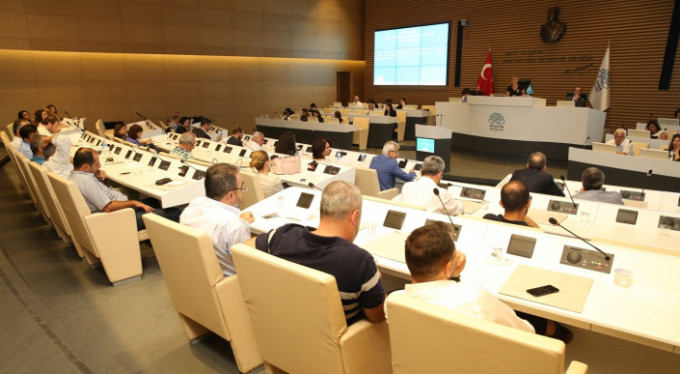 Şehit polis ile Avukat Aksoy mecliste anıldı