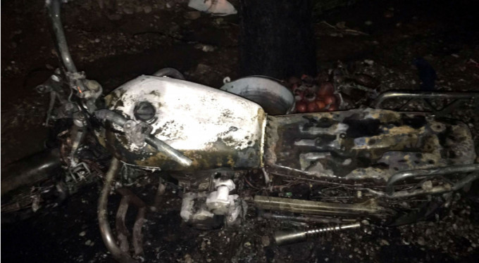 4 araç yanarak kullanılamaz hale geldi